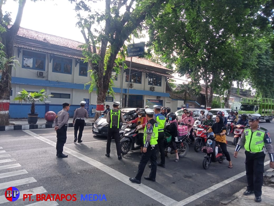 Satlantas Polres Grobogan Hadiri Pembagian Leaflet Dilanjutkan Deklarasi Grobogan Zero Knalpot Brong