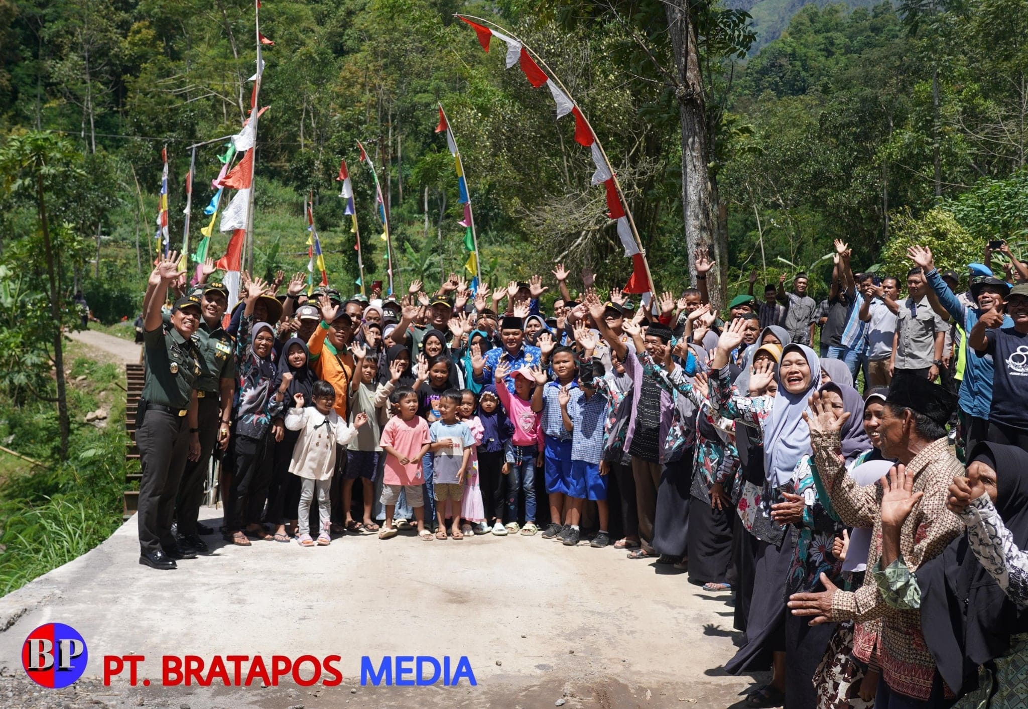 Kodam IV/Diponegoro dan Pemkab Semarang Bangun Jembatan Bailey Guna Sambungkan Kembali Dua Dusun