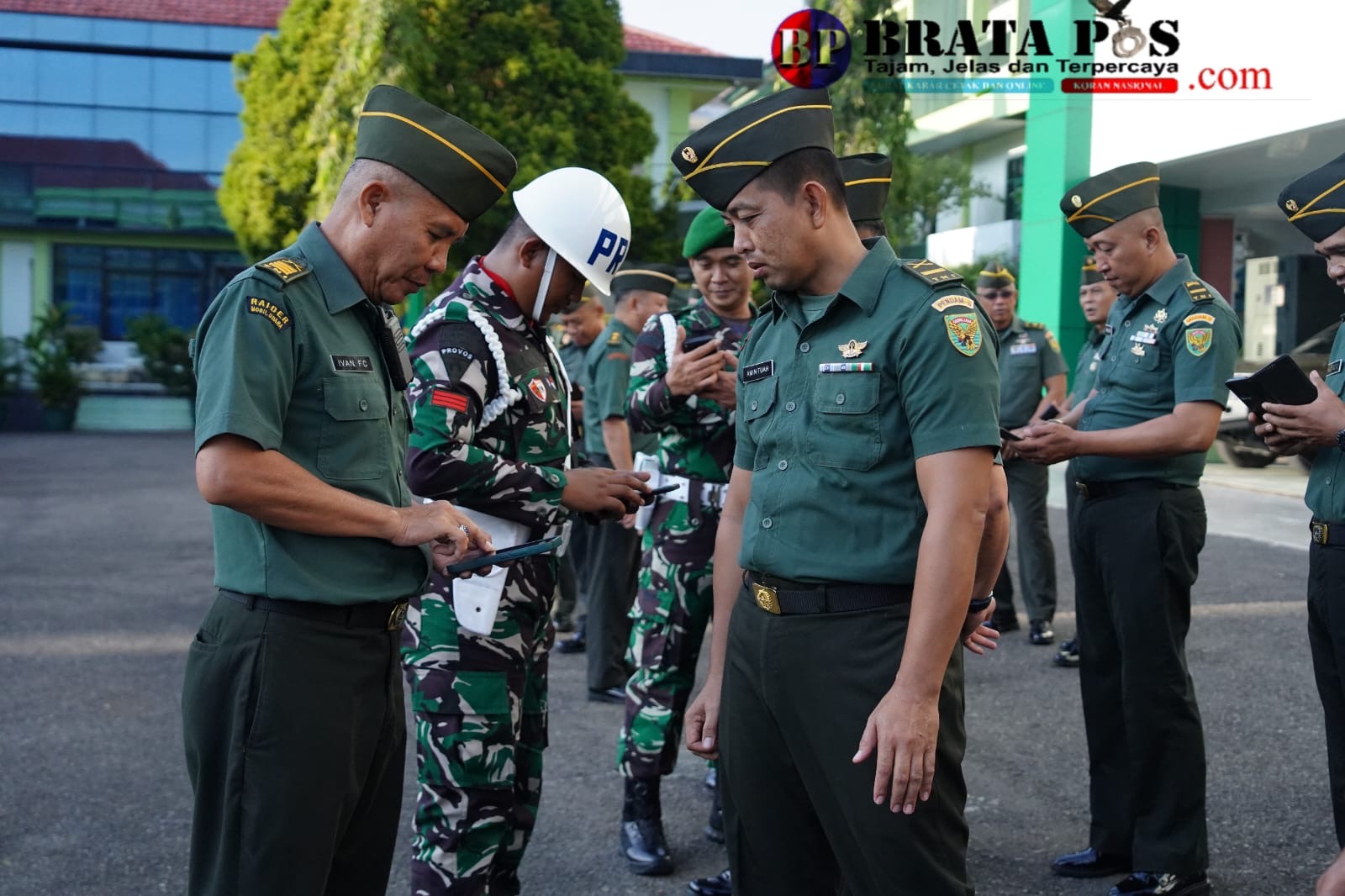 Cegah Judi Online dan Pinjol, Kodam II/Swj Periksa HP Personelnya Secara Acak dan Mendadak