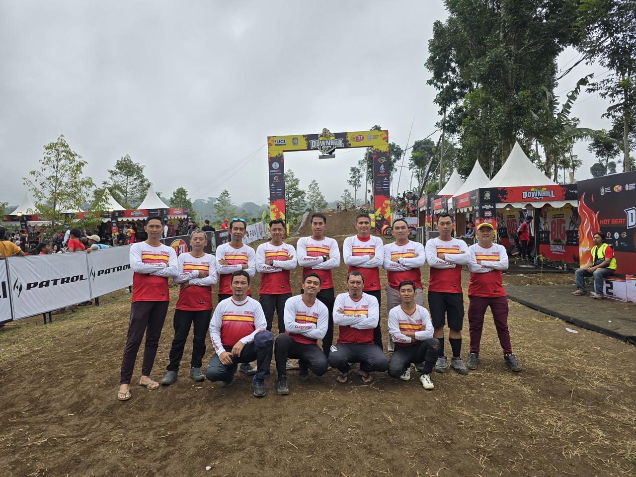MTB Kumham Terjunkan 11 Rider Meriahkan Banyuwangi Ijen Geopark Downhill 2024