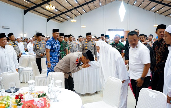 Ribuan Masyarakat Doa Bersama Rayakan HUT Bhayangkara ke 78, Irjen Pol Ahmad Luthfi Sangat Tersentuh