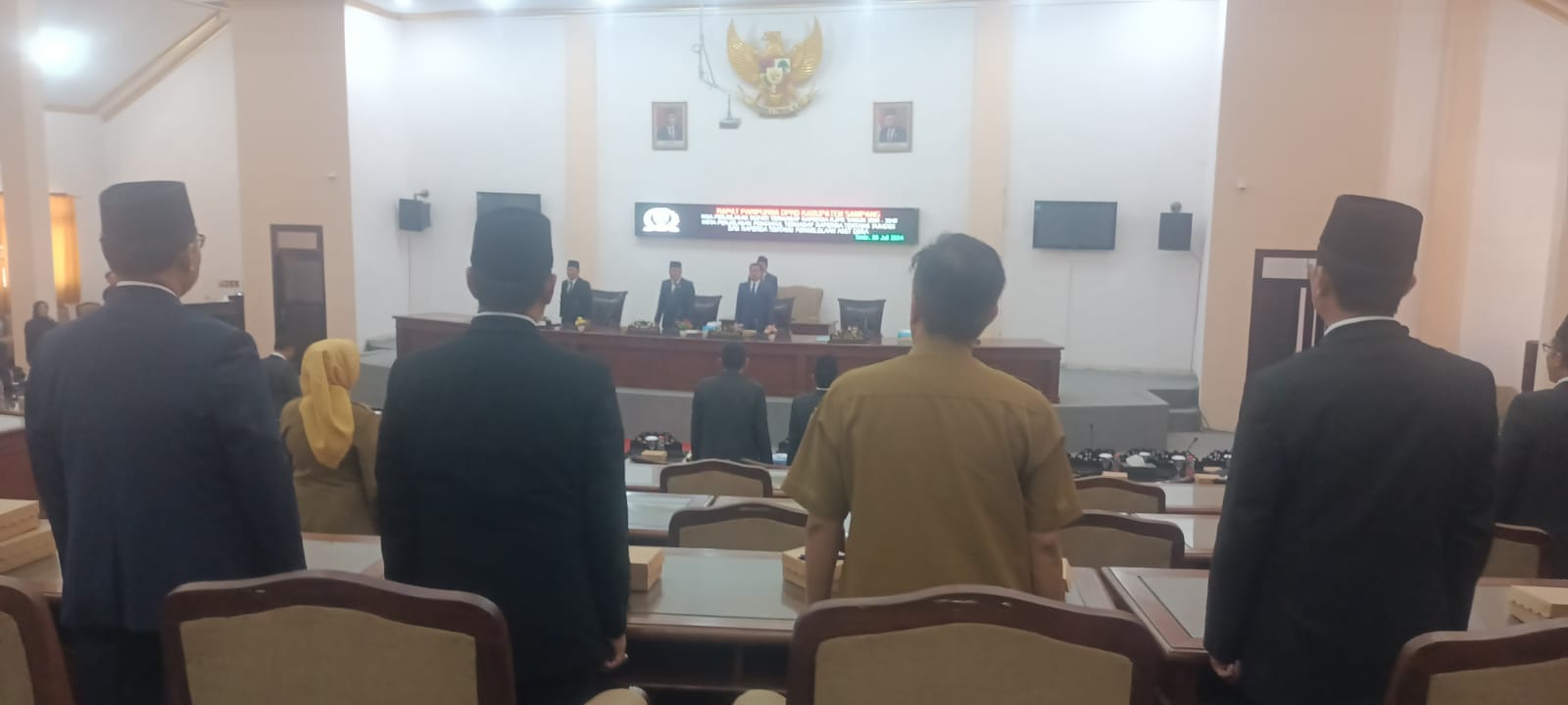 DPRD Sampang Gelar Paripurna,: Penjelasan Bupati Terhadap RPJPD Th 2025-2045