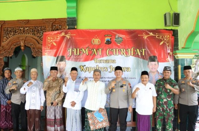 Jumat Curhat, Kapolres Jepara Minta Masyarakat Jaga Kerukunan Jelang Pilkada Serentak 2024
