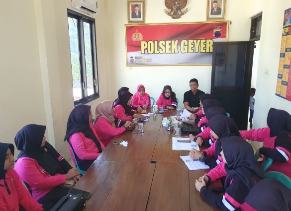 Bhayangkari Polsek Geyer Polres Grobogan Dituntut Menerapkan Pola Hidup Sederhana