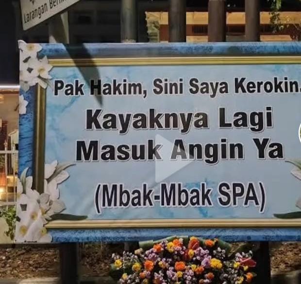 KY Memberikan Vonis Pemecatan Terhadap 3 Hakim PN Surabaya.