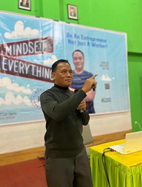 Langkah Berani SMK Negeri 3 Mataram "Memulai Era Baru Dengan Enterpreneurial Mindset Mainstreaming