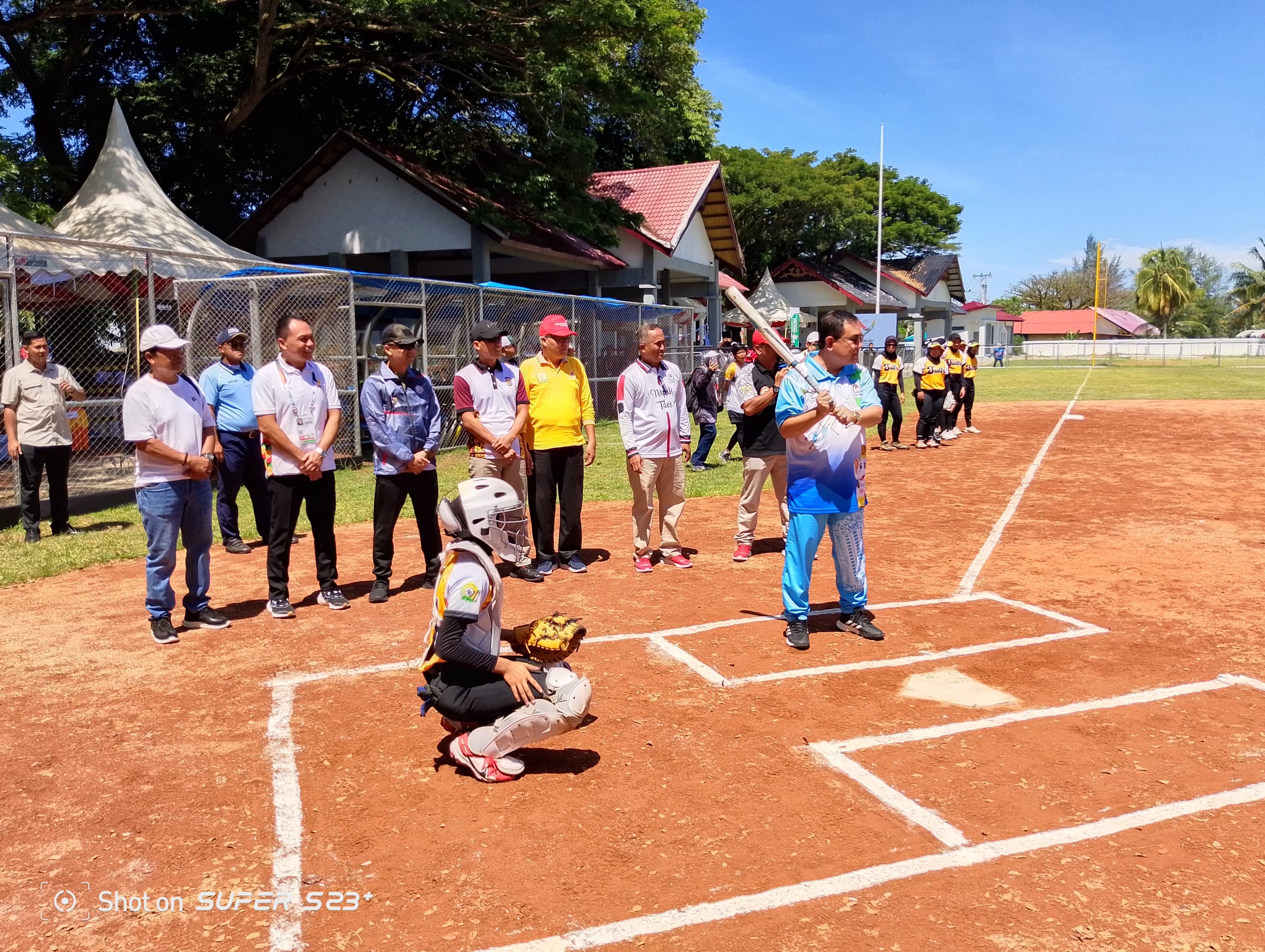 PJ Bupati Aceh Barat Resmi Memulai Cabor Softball Pekan PON XXI Aceh Sumut 2024