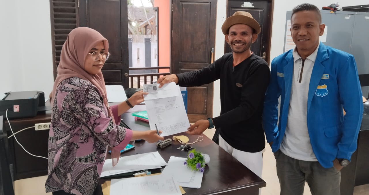 Sekelompok ASN RSUD Namlea Bagi-Bagi Uang di Kediaman MDR Dilaporkan ke Bawaslu Buru