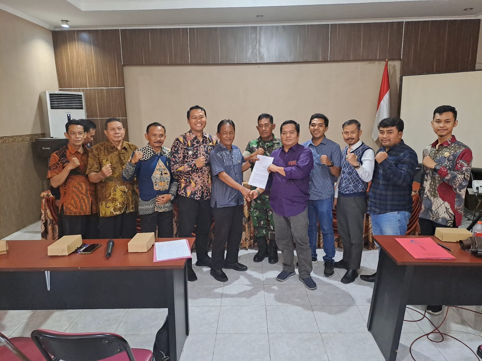 Konflik Lurah Gulomantung Tentang Pemberhentian Ketua LPMK Berakhir Damai