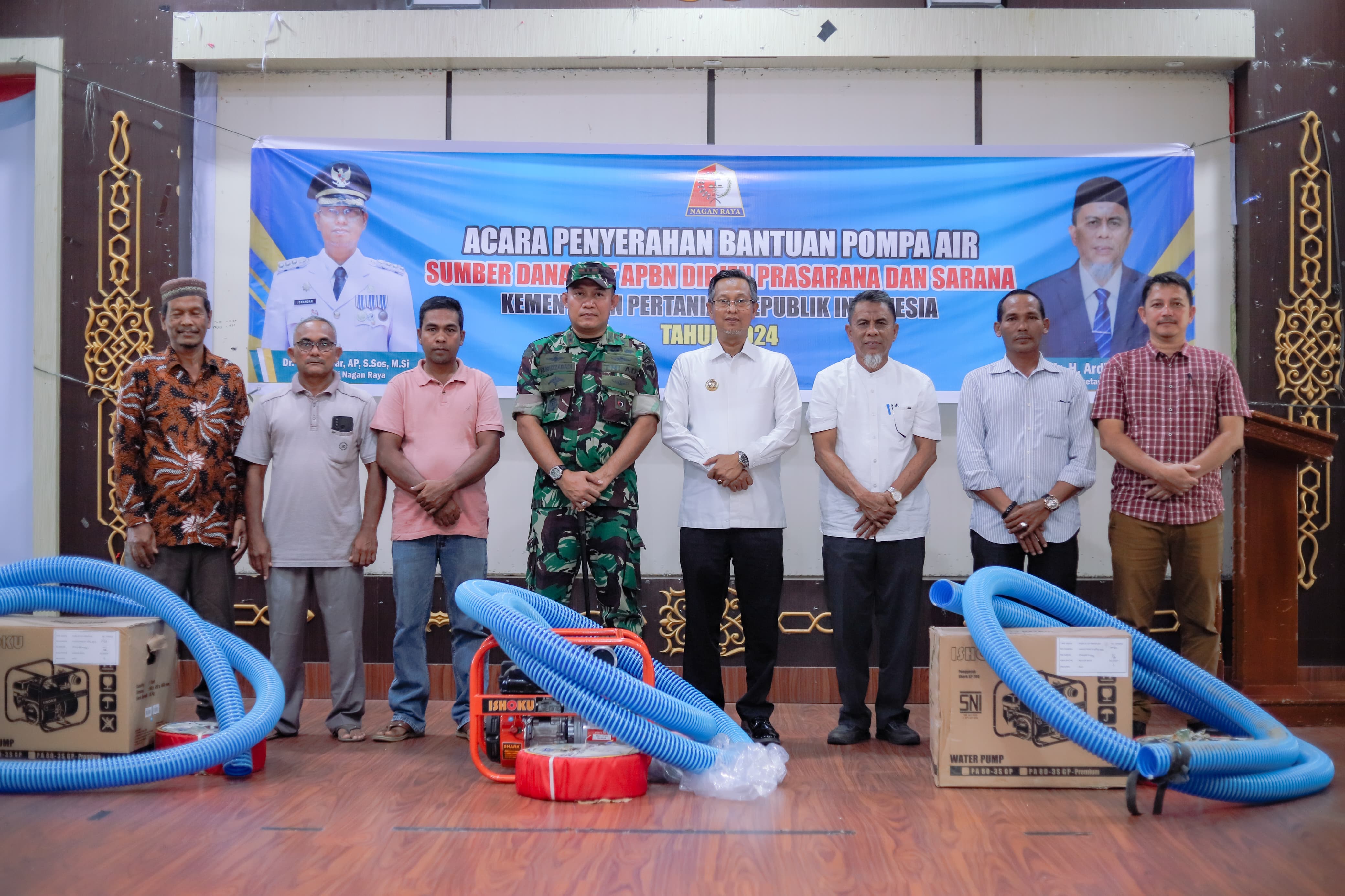 Pemkab Nagan Raya Kembali Serahkan Pompa Air Bantuan Kementan kepada 24 Kelompok Tani