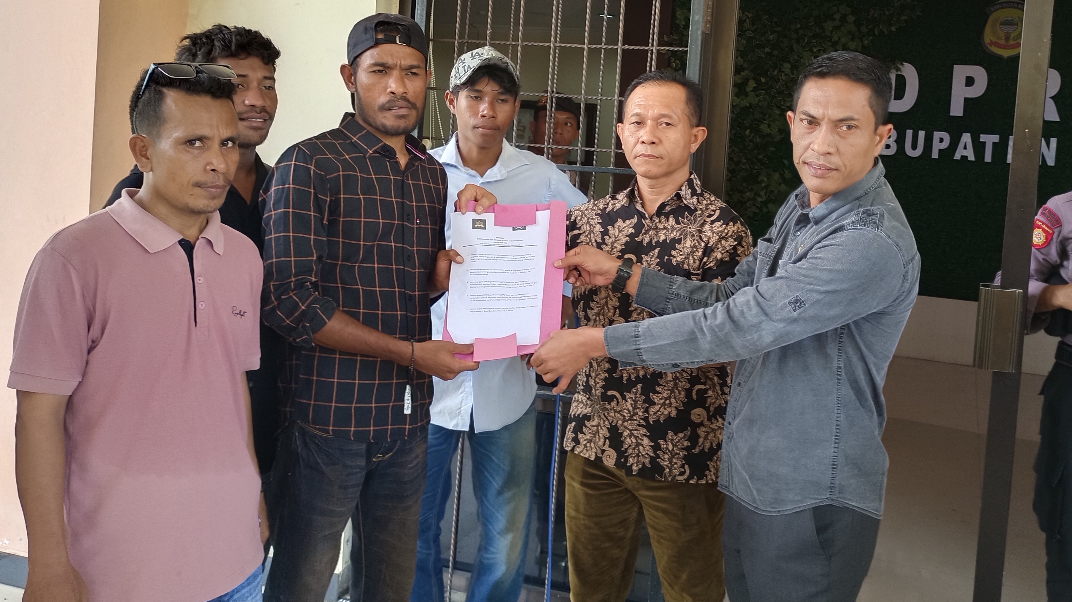 Gaduh Pergantian Kepsek'Bambang L Buana'Jangan Sombong Kepsek' Firaun Saja Mati