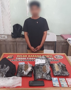 Usai Terima Paket, Pria di Mataram Dibekuk Petugas dari Sat Resnarkoba Polresta Mataram