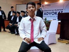 Tantangan Terbesar Untuk Menjadi Advokat Muda & Advokat Senior Pada Era Digital Dalam Menjalankan Profesi Advokat di Indonesia, " Officium Nobile"
