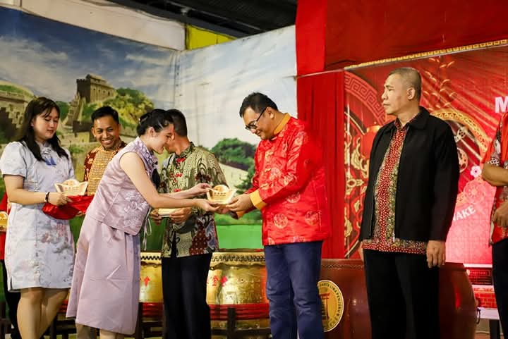 Bupati Deli Serdang Hadiri Malam Perayaan  Sa Cap Me Imlek 2576 Khongzili 2025 Masehi
