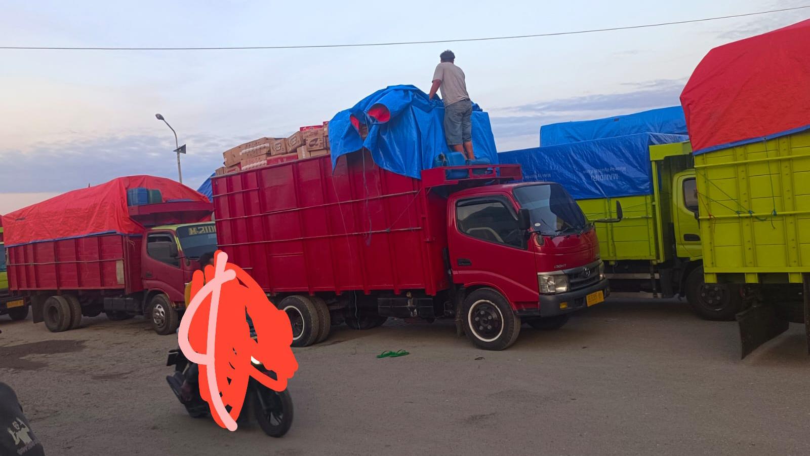 Paur Humas Polres Buru Bungkam Terkait 4 Mobil Truk Muatan Kapur Dan Karbon Yang Di Tahan