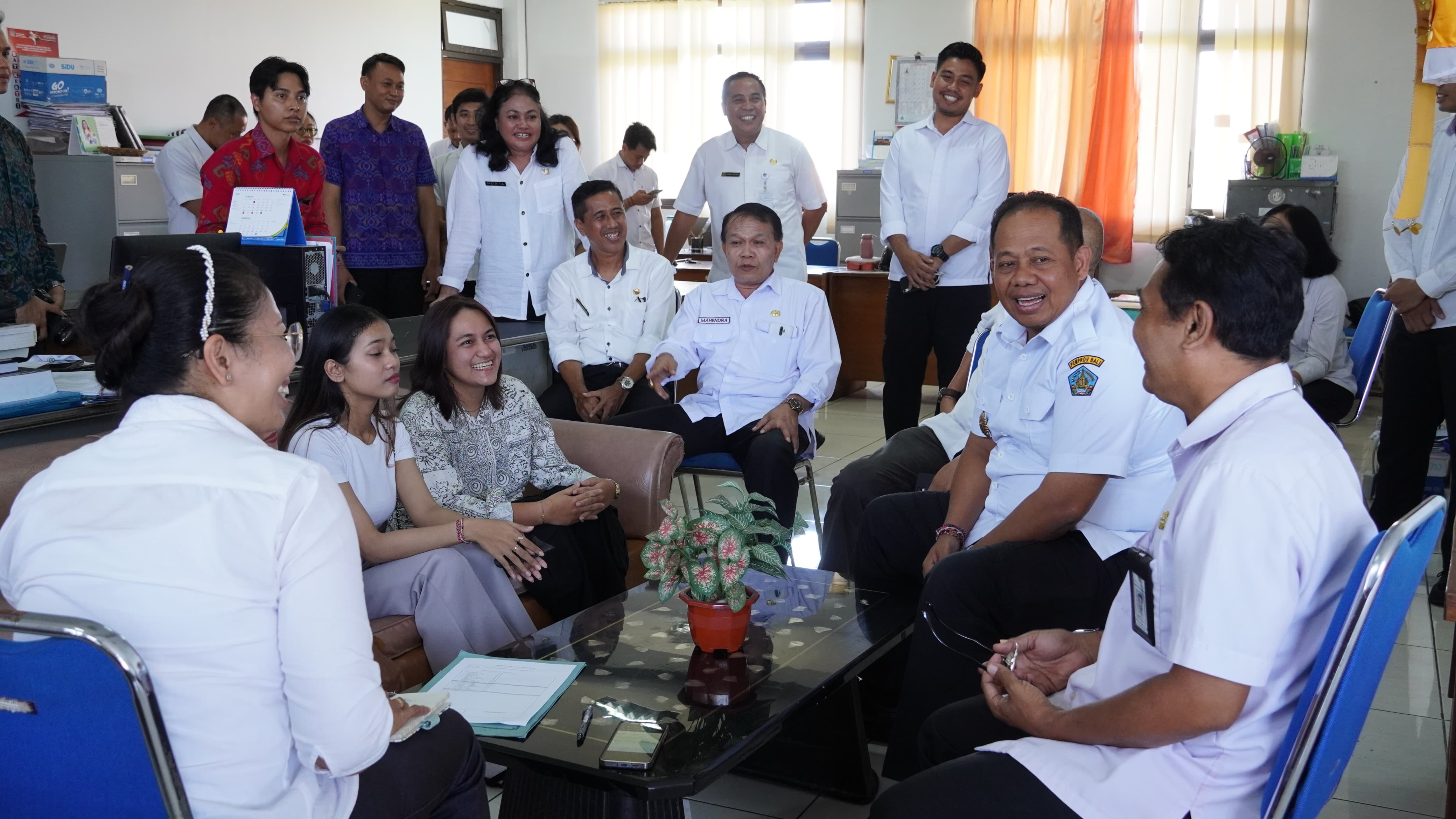 Pj. Gubernur Bali Kunker di Dua Perangkat Daerah, Sampaikan Apresiasi Sekaligus Pamitan