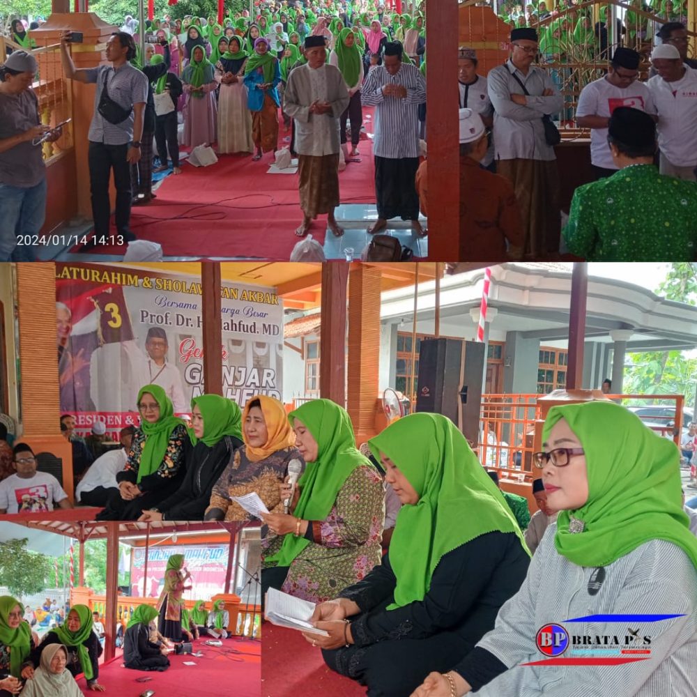 Sholawat Keluarga Besar Prof. Dr. H. Mahfud MD Menyapa Warga Warujinggo - Leces