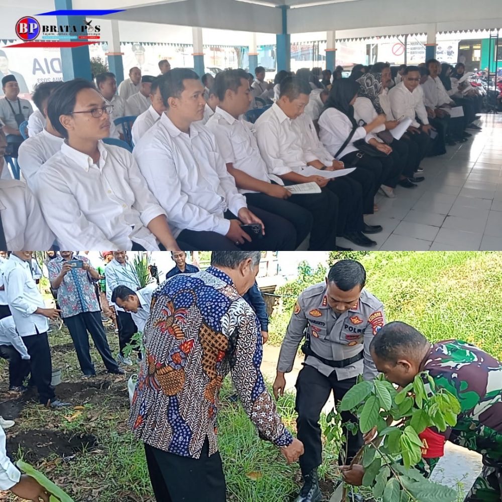 Ketua KPU Republik Indonesia Melantik 70 KPPS Desa Pajurangan Kecamatan Gending