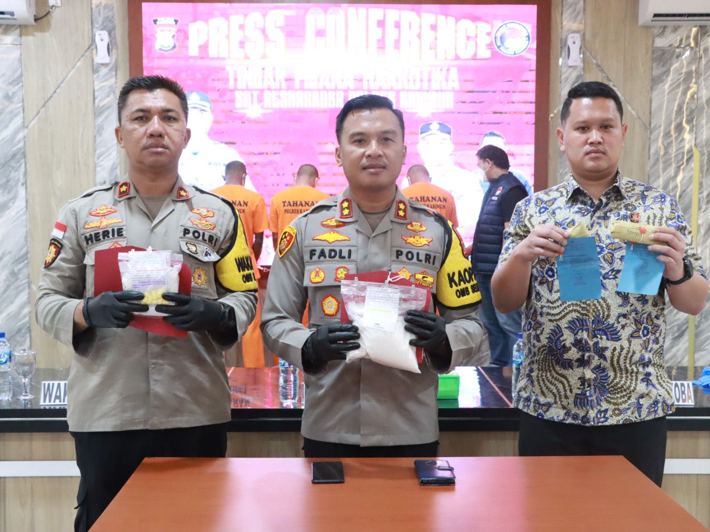 Satnarkoba Polres Karimun Ungkap Tindak Pidana Narkoba 995,58 Gram Sabu Dan 31 Butir Pil Ekstasi