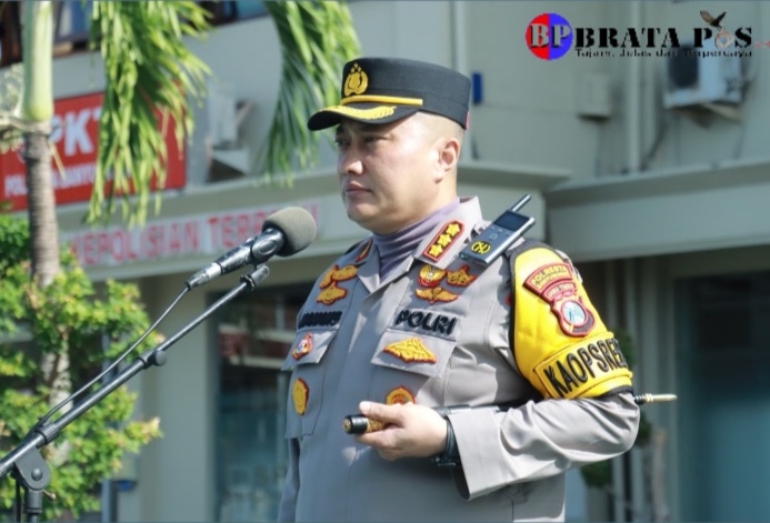 Pimpin Apel Perdana, Kapolresta Banyuwangi: Jadilah Polisi yang Bisa "Menembak Hati” Masyarakat