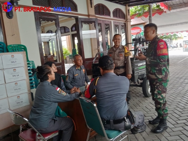 Babinsa dan Bhabinkamtibmas Danukusuman Berikan Wejangan Kepada Linmas