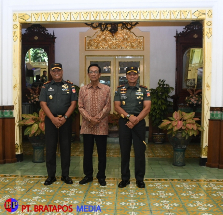 Silaturahmi TNI-Pemprov DIY: Pangdam IV/Diponegoro Bertemu Sri Sultan di Kepatihan Danurejan