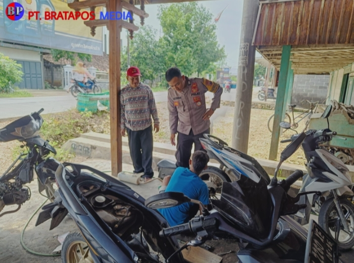Sambangi Bengkel, Bhabinkamtibmas Ngawenombo Imbau Tak Layani Pemasangan Knalpot Brong