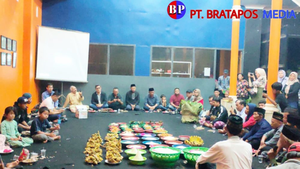 Makna 13 Ingkung Ayam Jantan, Tandai Doa Restu Relawan Mohammad Trijanto Duduk Sebagai Anggota DPD-RI Jawa Timur