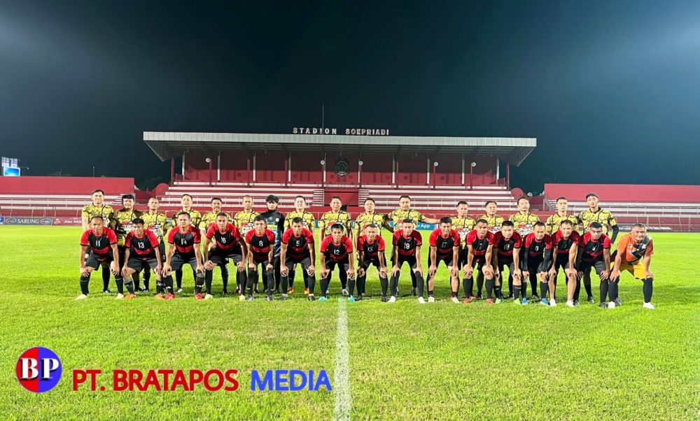 Polres Blitar Kota dan Kodim 0808 Lakukan Laga Sepak Bola Persahabatan