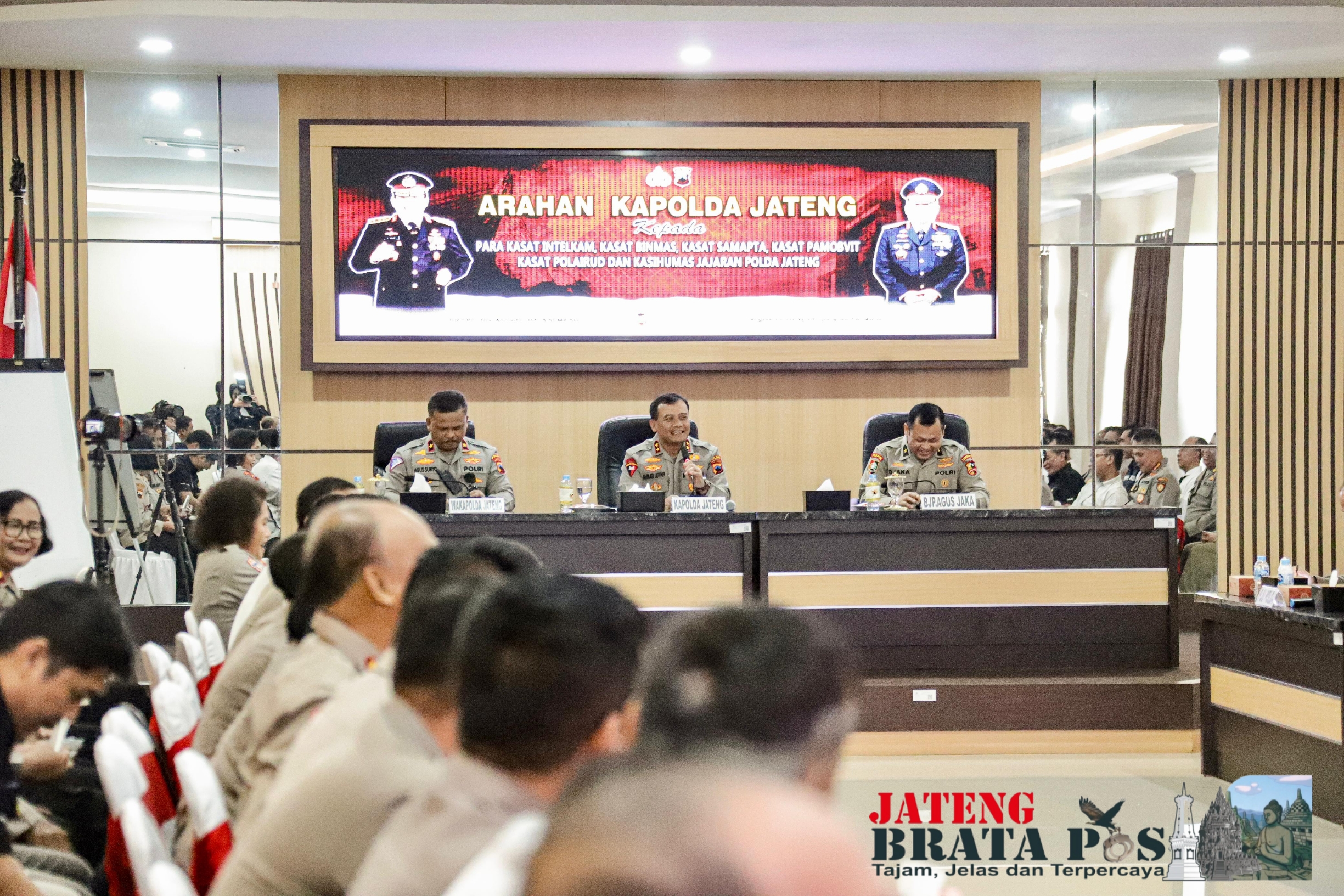 Irjen Pol Ahmad Luthfi; Seluruh Personil Polri Harus Berubah Lebih Baik Agar Tidak Tergilas Zaman