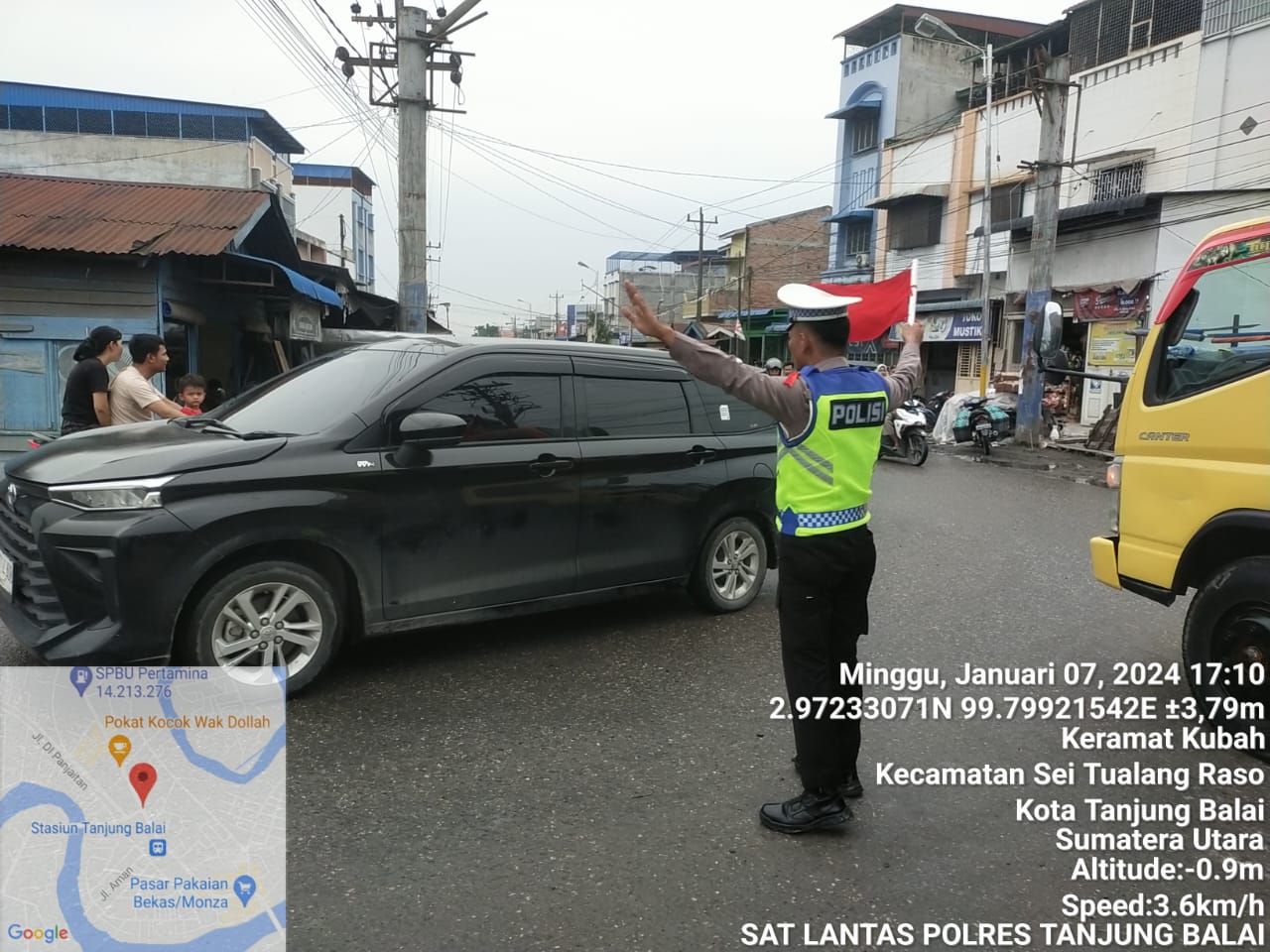Kegiatan Rutin, Sat Lantas Polres Tanjungbalai Turun Kejalan Urai Kemacetan