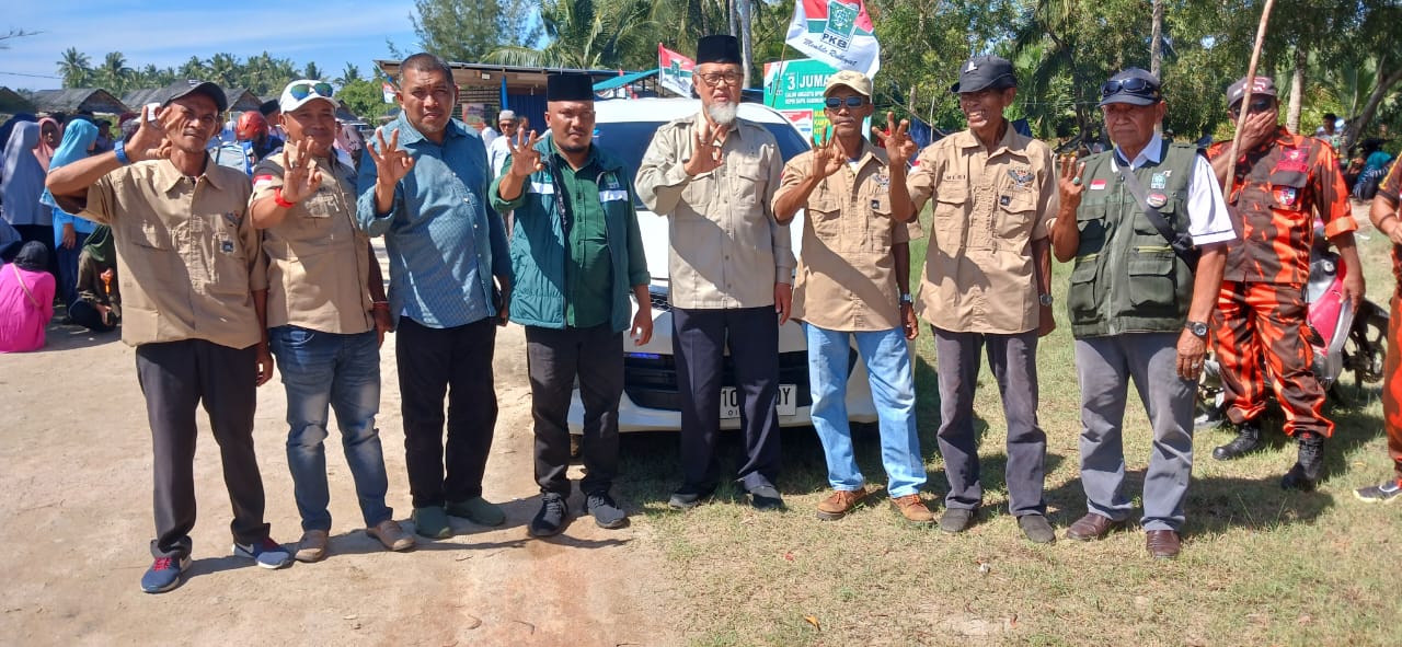 Kampanye Akbar Partai Kebangkitan Bangsa (PKB) di Siput Laut Mukalimus