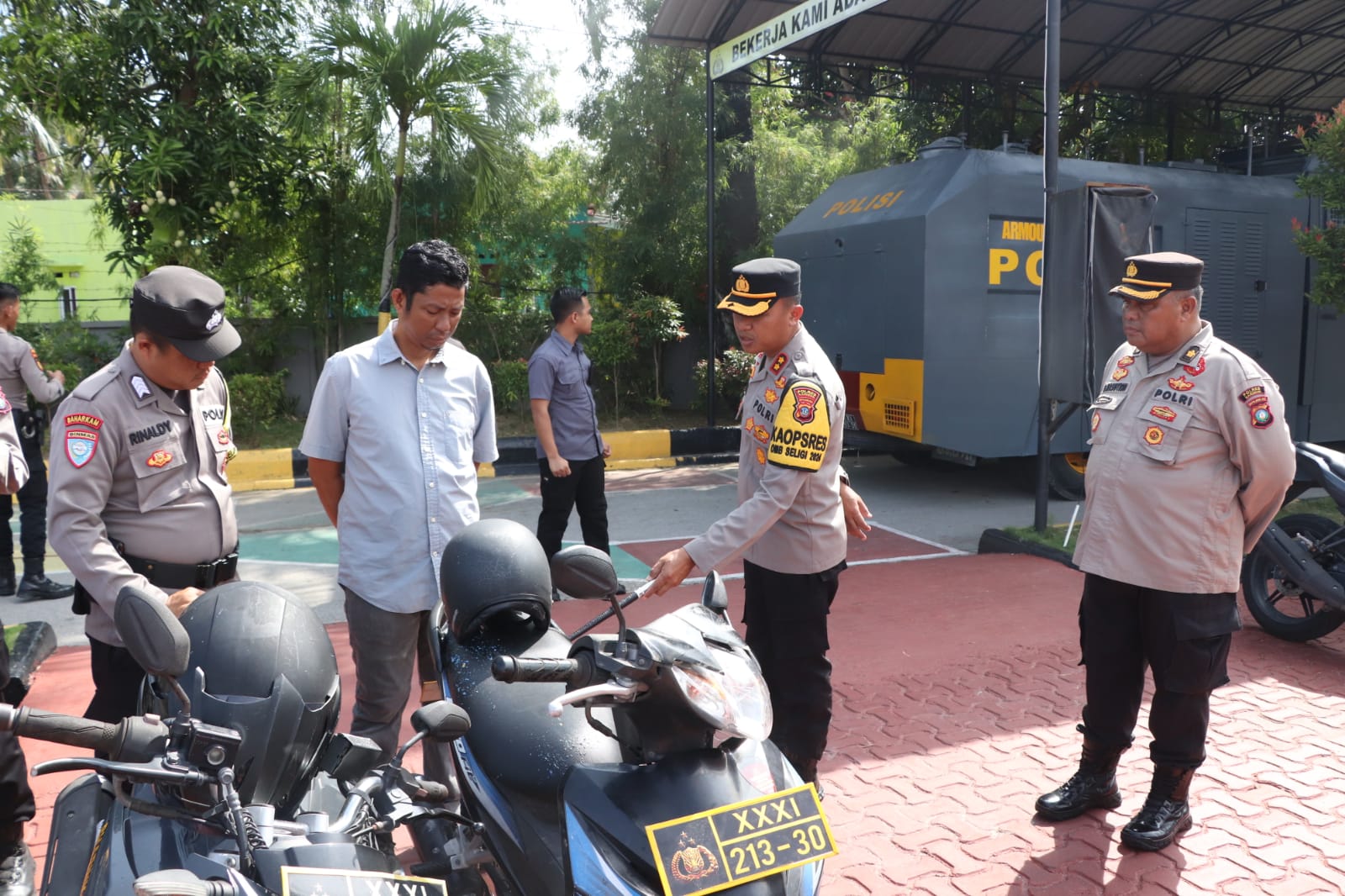 Jelang Pemilu 2024, Kapolres Karimun Cek Kendaraan Dinas