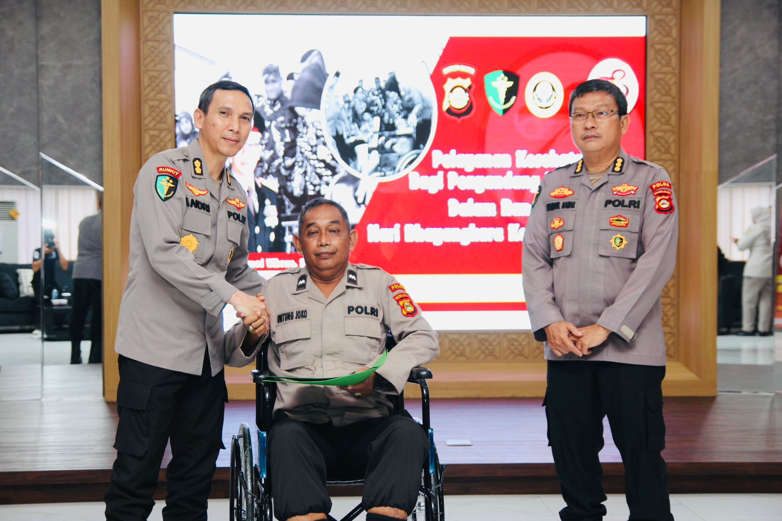Bhakti Kesehatan Hari Bhayangkara, Polda Sumsel Peduli Personel TNI-Polri Penyandang Disabilitas