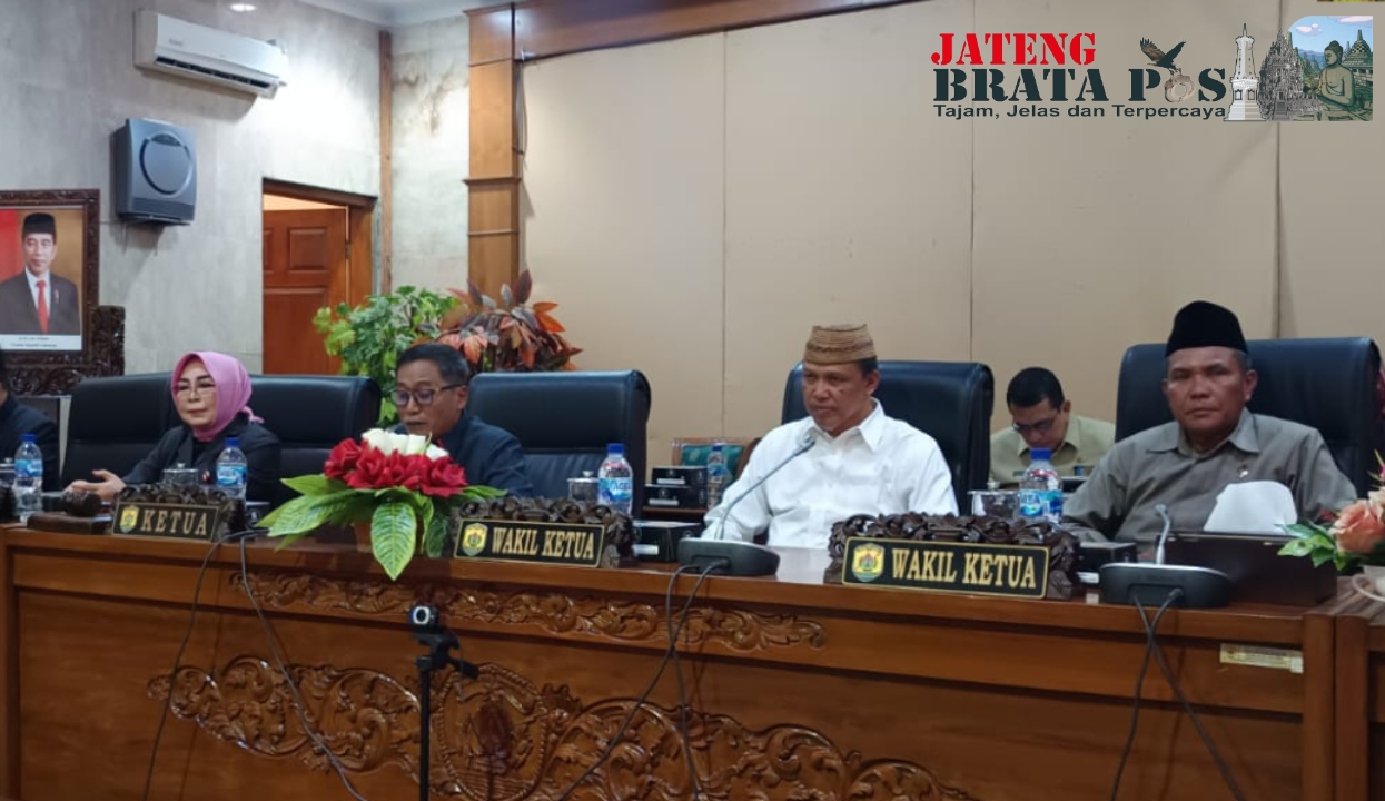Penetapan Hasil Pembahasan Panitia Khusus dalam Keputusan Dewan Oleh DPRD Grobogan