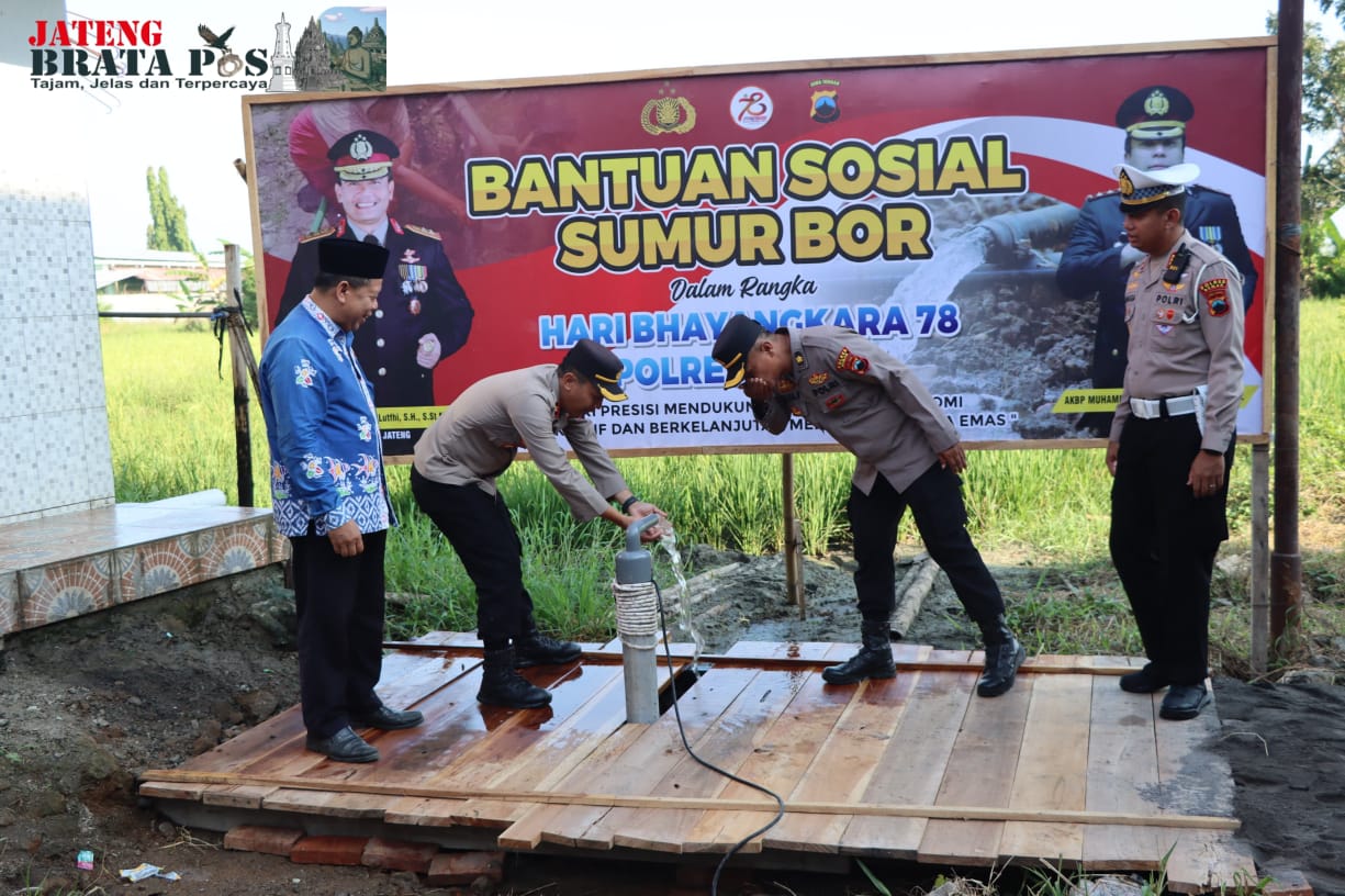 Sambut Hari Bhayangkara Ke-78, Polres Demak Bantu Sumur Bor Untuk Ponpes Sunan Kalijaga