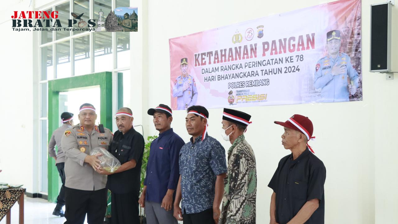 Polres Rembang Adakan Baksos Dan Penanaman Pohon Serta Ketahanan Pangan di Desa Kumendung Kabupaten Rembang