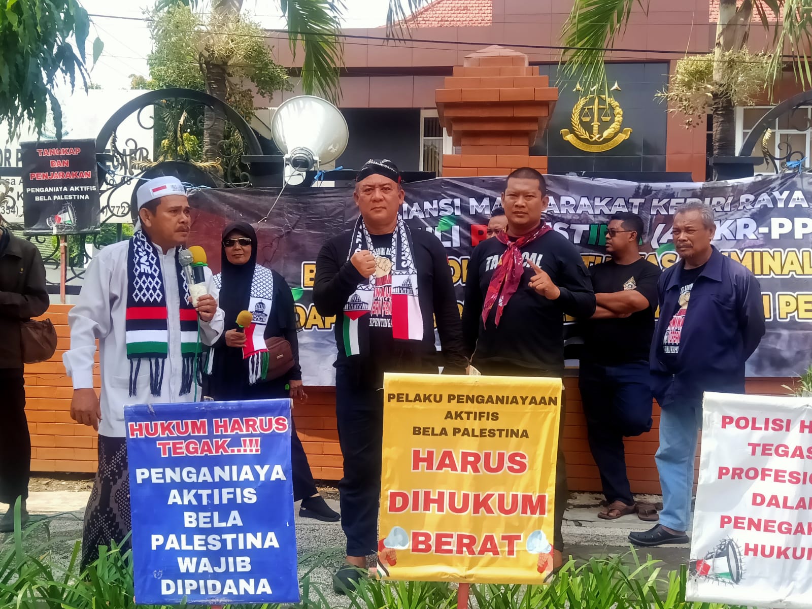 Aksi Damai Menuntut Penegakan Hukum.