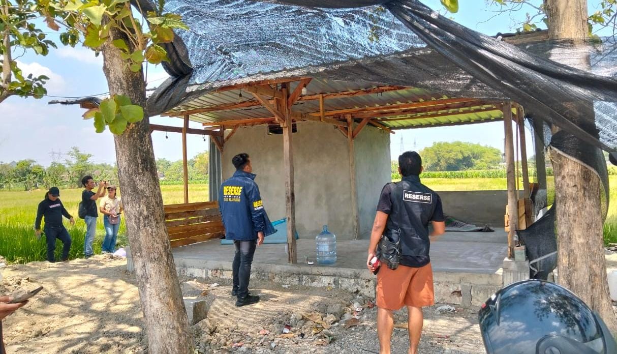 Anggota Reskrim Polres Bojonegoro Grebek Gudang Penimbunan Solar Bersubsidi : Nihil