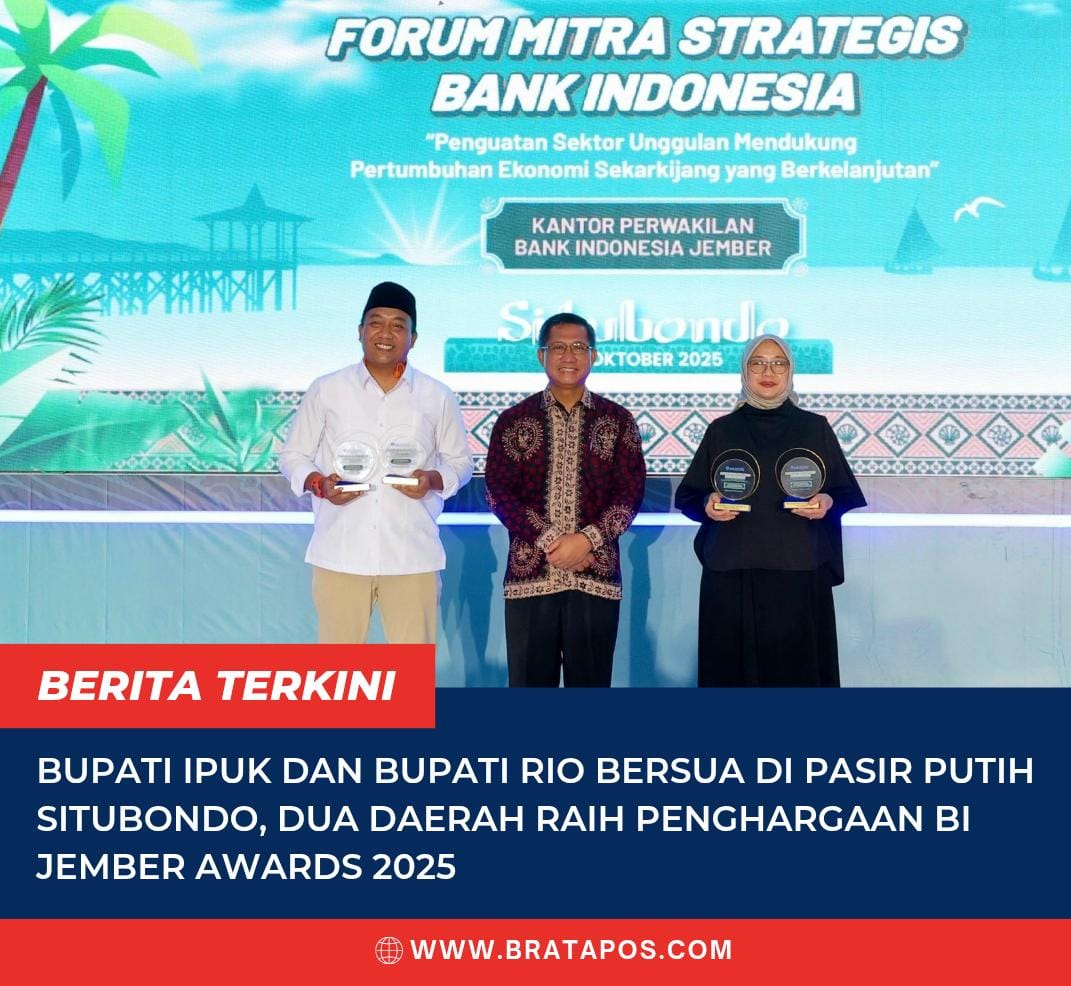Bupati Ipuk dan Bupati Rio Bersua di Pasir Putih Situbondo, Dua Daerah Raih Penghargaan BI Jember Awards 2025