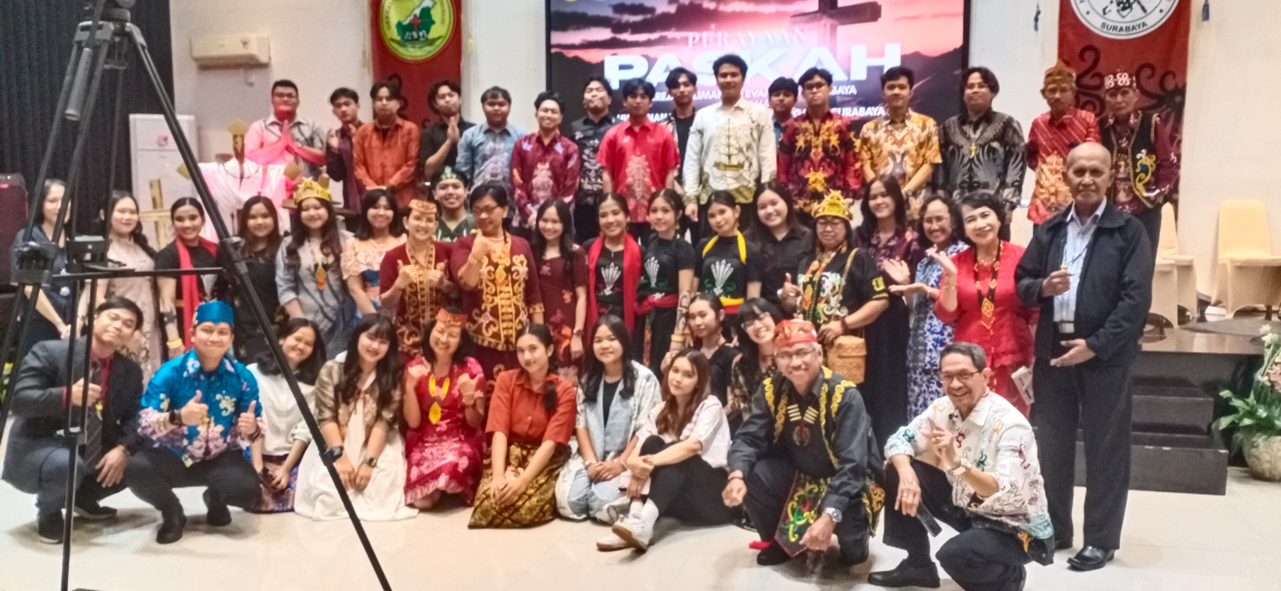 Dari Salib ke Persatuan: Paskah GKE Surabaya & HWKTS Menghidupkan Kemanusiaan Lintas Budaya