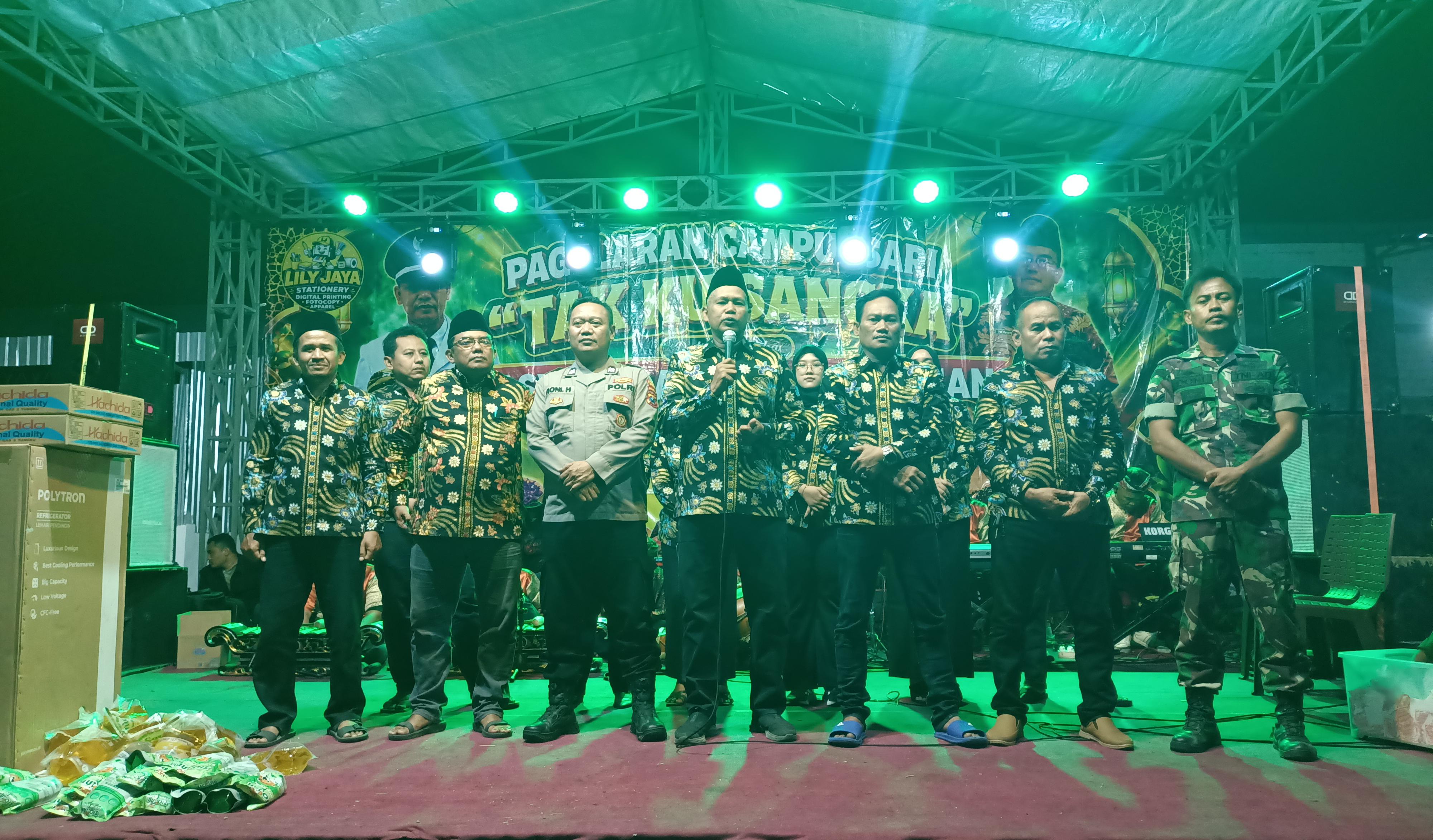 Desa Kepatihan Tasyakuran, Warganya Dihibur Campursari