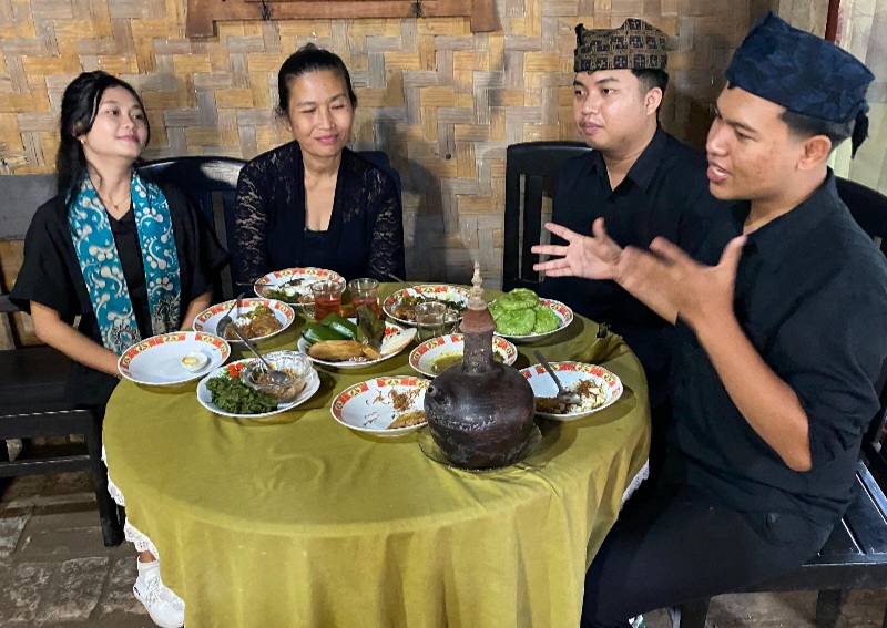 Disbudpar Banyuwangi Angkat Kuliner Langka “Jangan Banci” Lewat Live Streaming Edukatif di TikTok