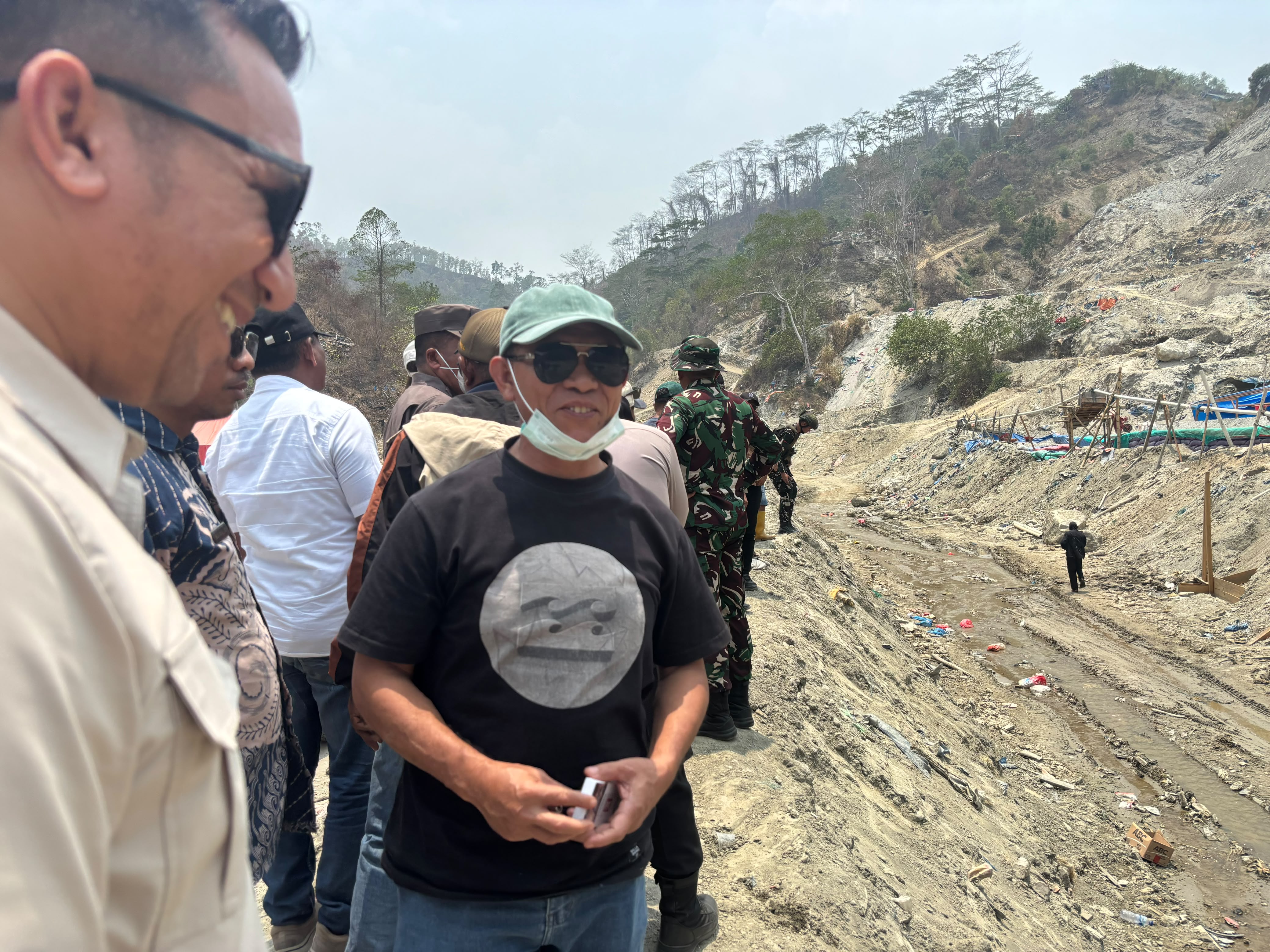 DPRD Buru Bersama Forkopimda Kunker ke Gunung Botak, Tinjau Kali Anahoni dan Jalur H. Wasanait