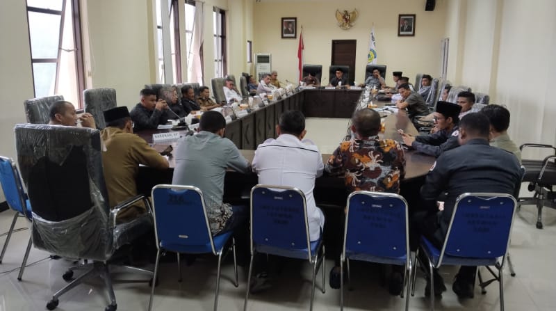 DPRD Buru Minta KPU Percepat PSU Sebelum Idulfitri
