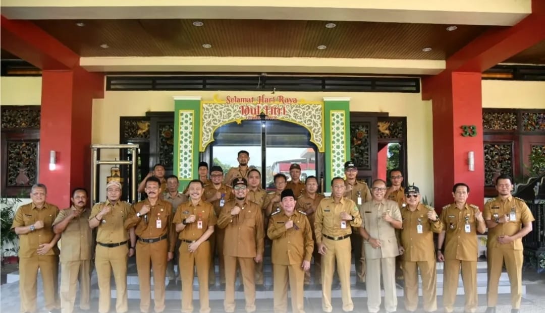 Hari Pertama Kerja, Bupati dan Wabup Sumenep Gelar Halalbihalal