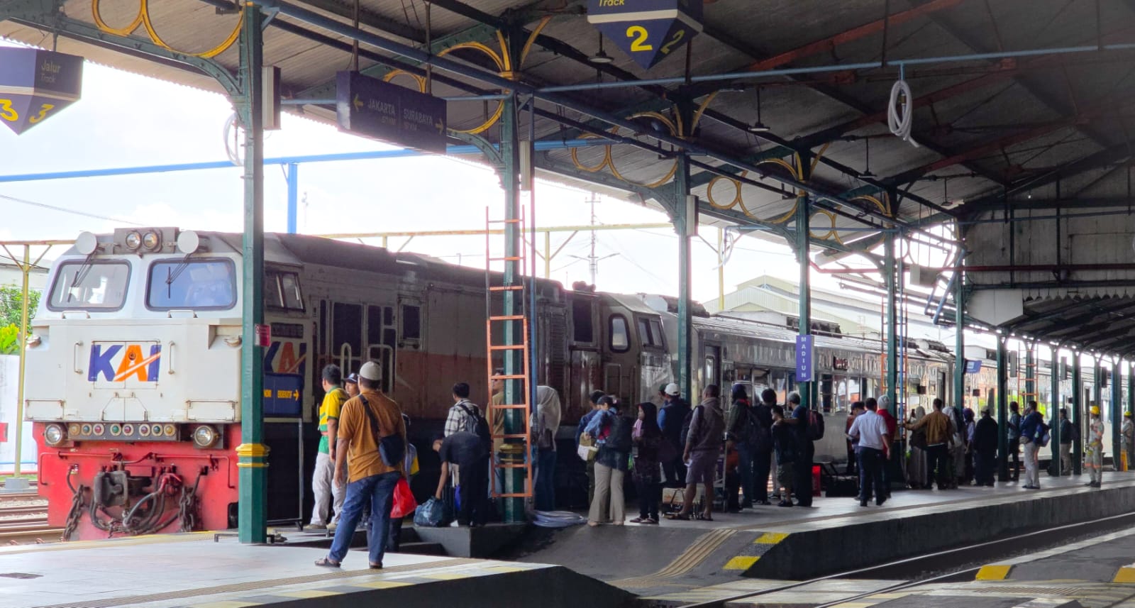 Hindari Liburan Macet, PT KAI Masih Menyediakan Tiket Kereta Api Pasca Lebaran 2025