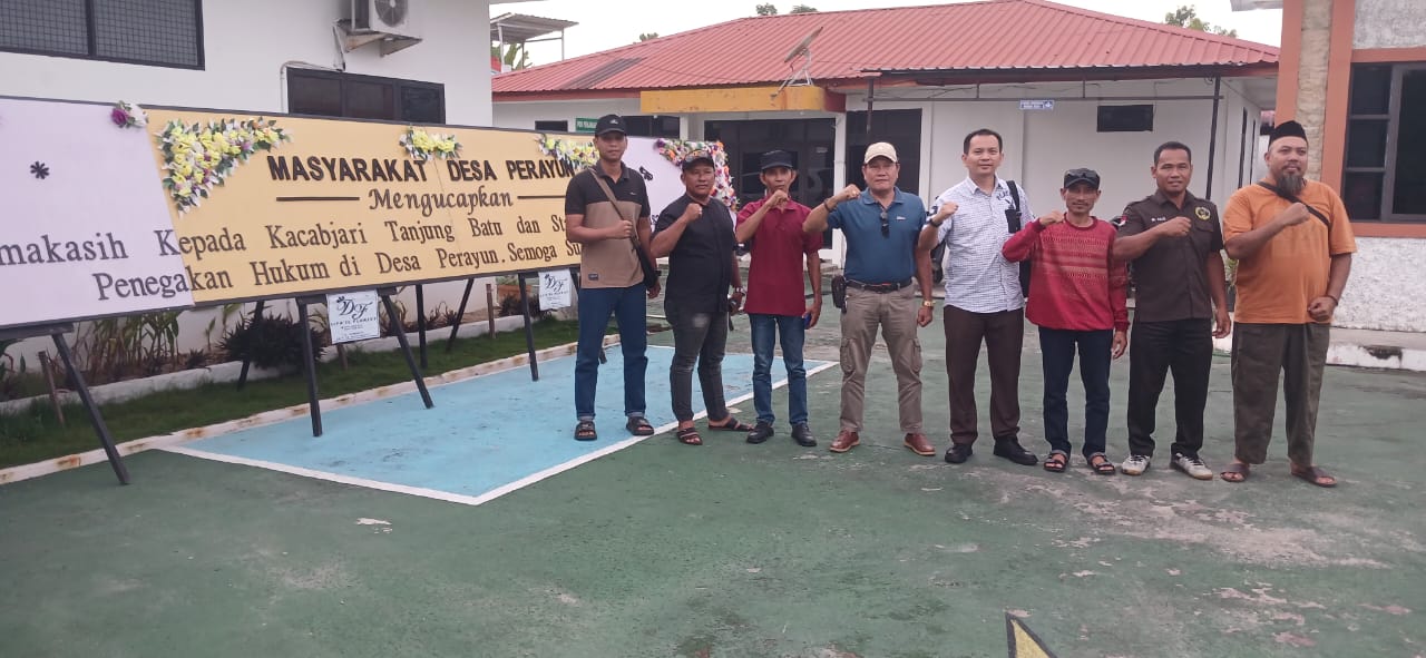 Kacabjari tanjung batu dapat Ucapan terimakasih dari perwakilan masyarakat desa Prayun.