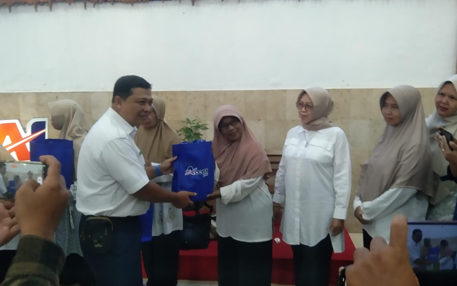 KAI Daop 7 Madiun Gratiskan Tiket KA untuk Lansia, pada Peringatan Hari Lanjut Usia Nasional 2025