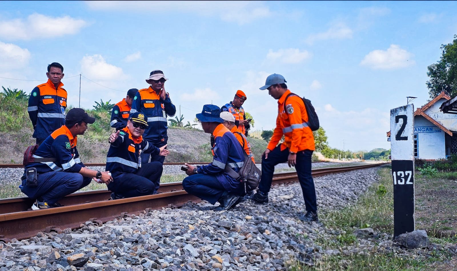 KAI Daop 7 Madiun Lakukan Inspeksi dan Siapkan AMUS untuk Cegah Gangguan Jalur KA